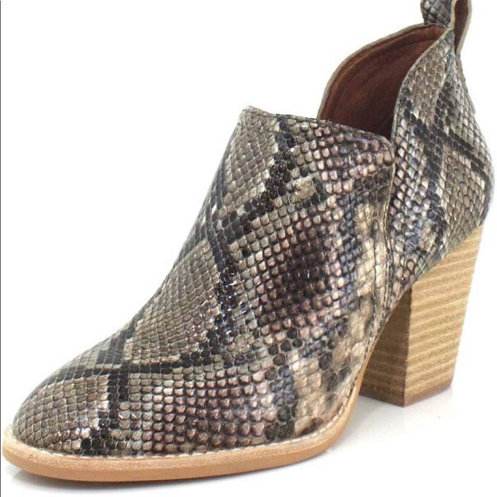 Jeffrey Campbell Taupe Snake Western bootie - Picture 15 of 15